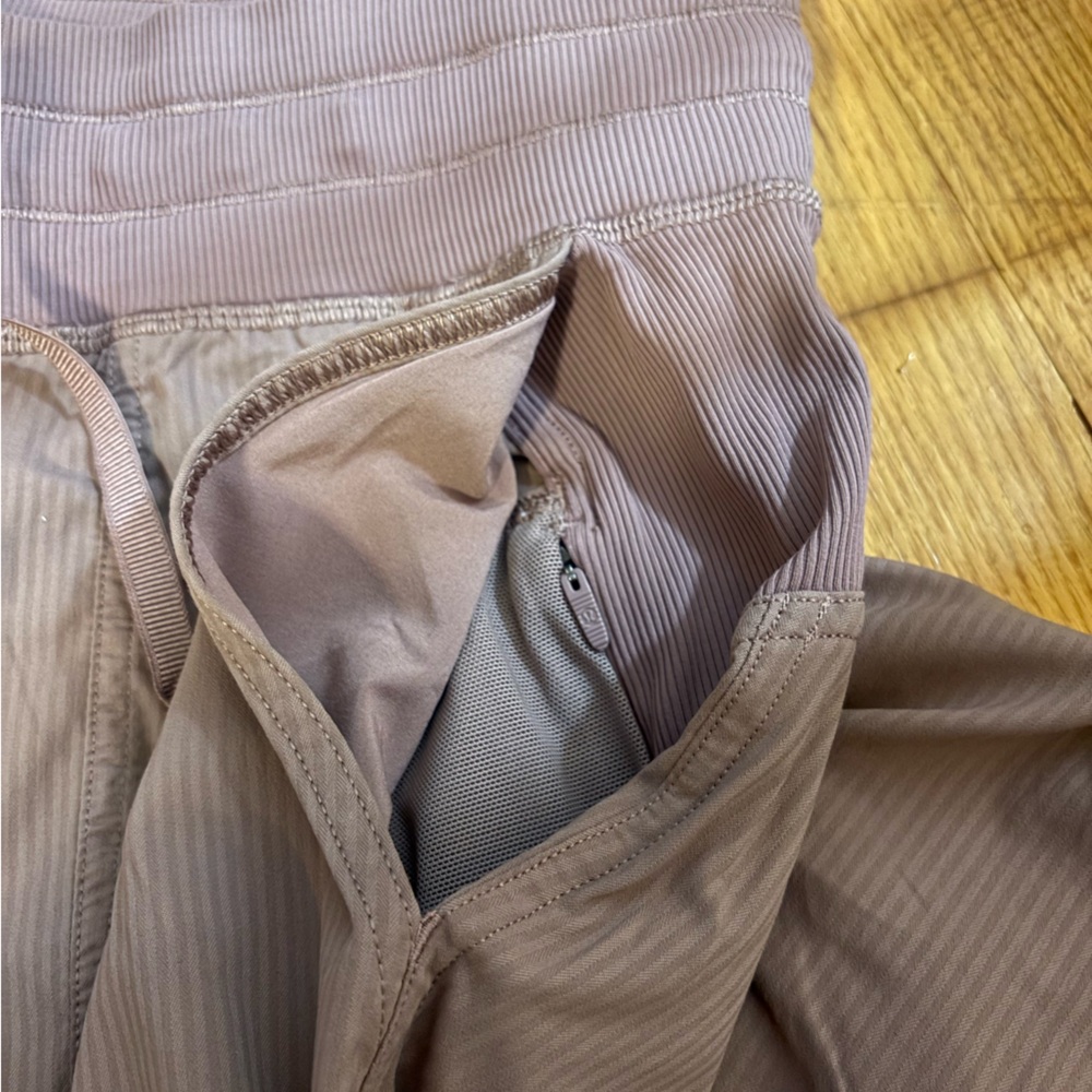 Lululemon dance studio joggers - Picture 4 of 9